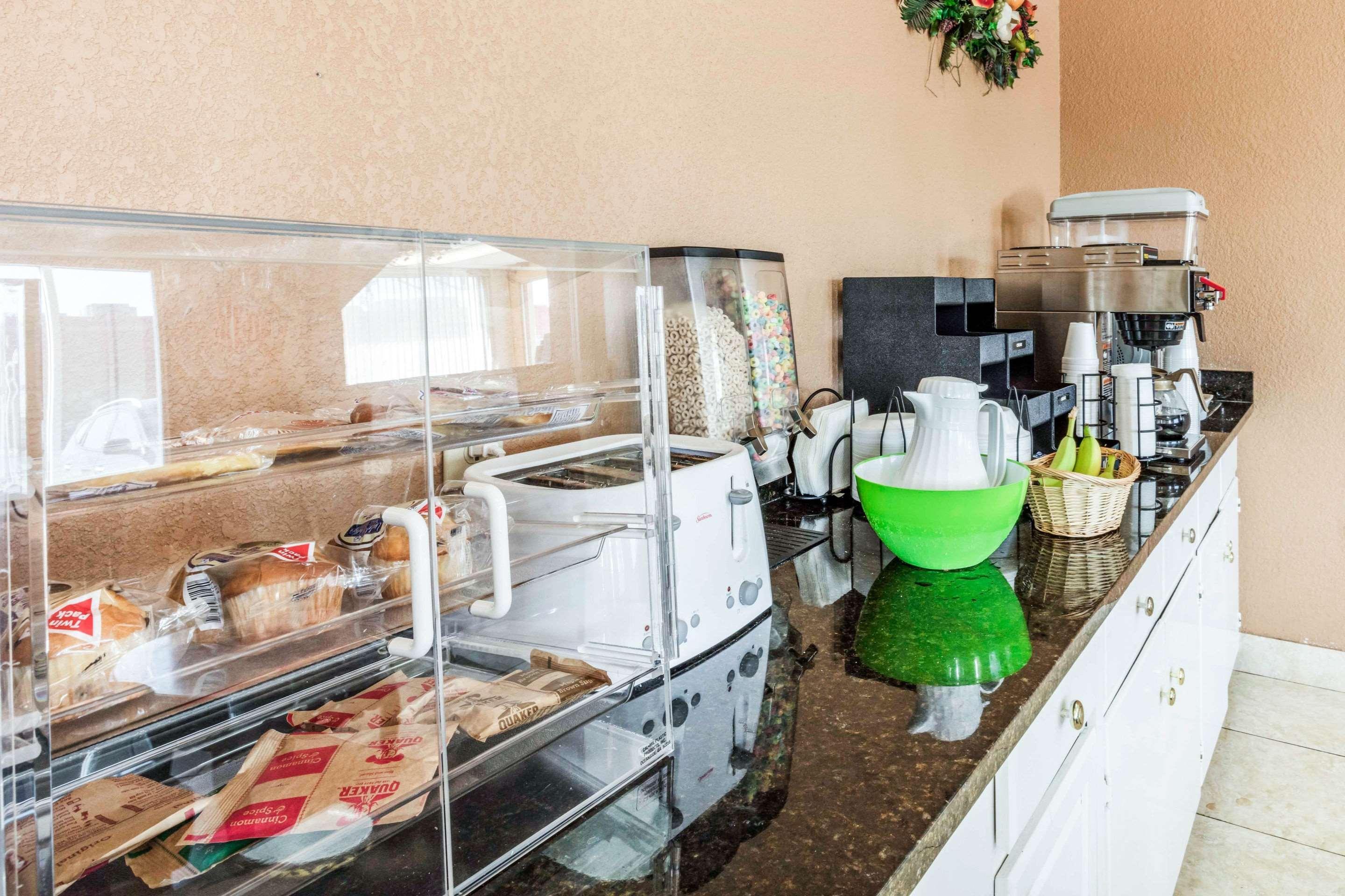Rodeway Inn Prattville I-65 Bagian luar foto