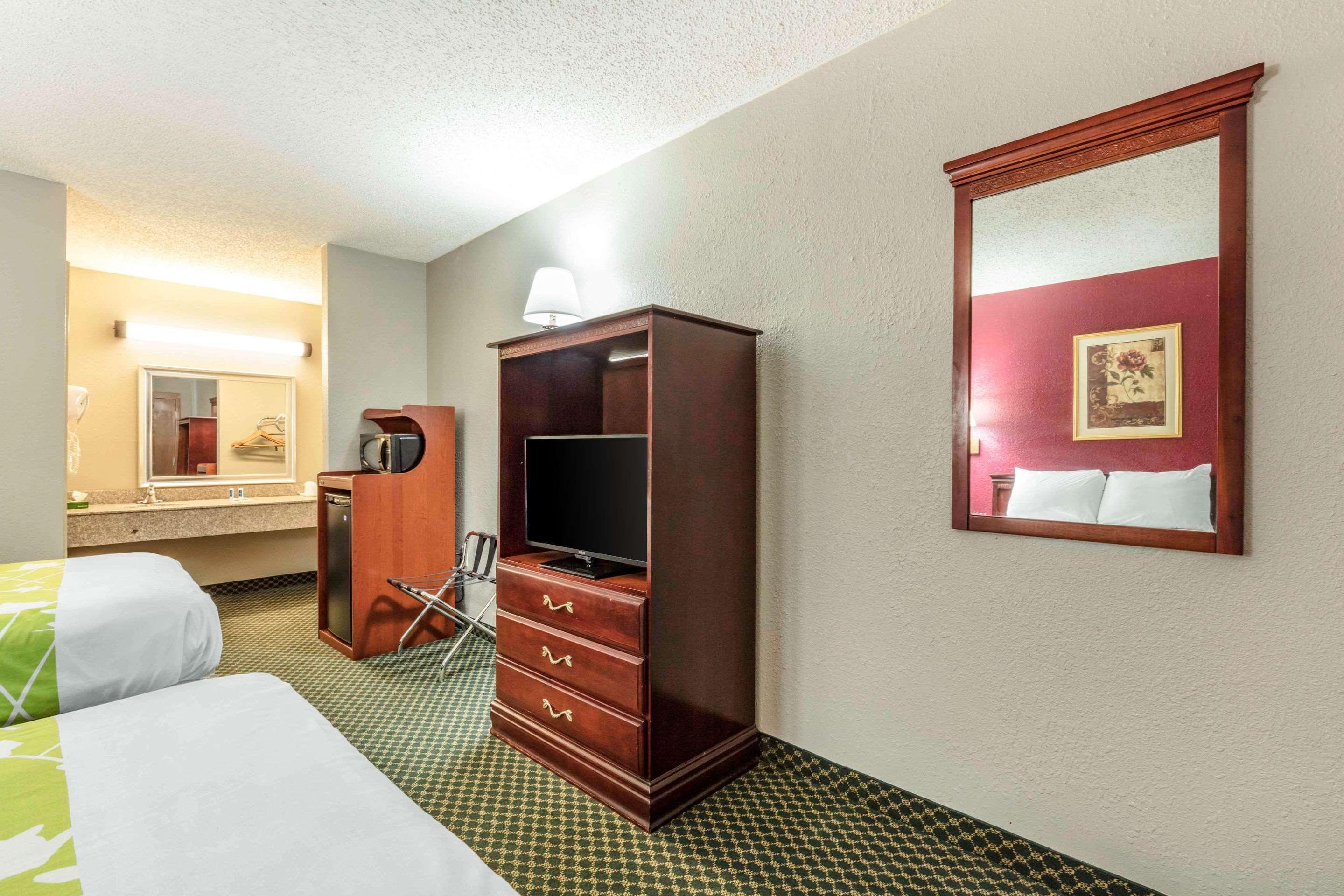 Rodeway Inn Prattville I-65 Bagian luar foto