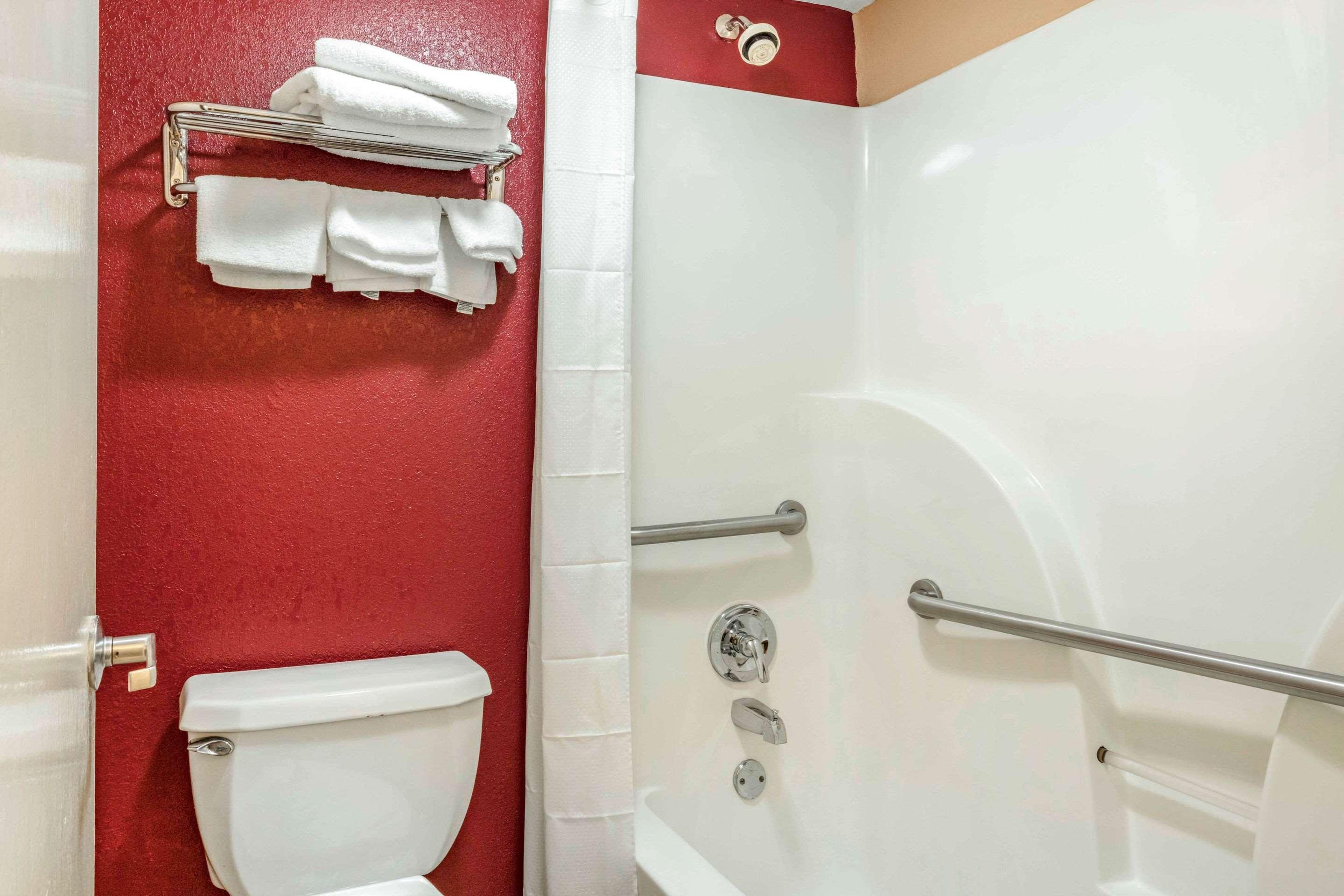 Rodeway Inn Prattville I-65 Bagian luar foto