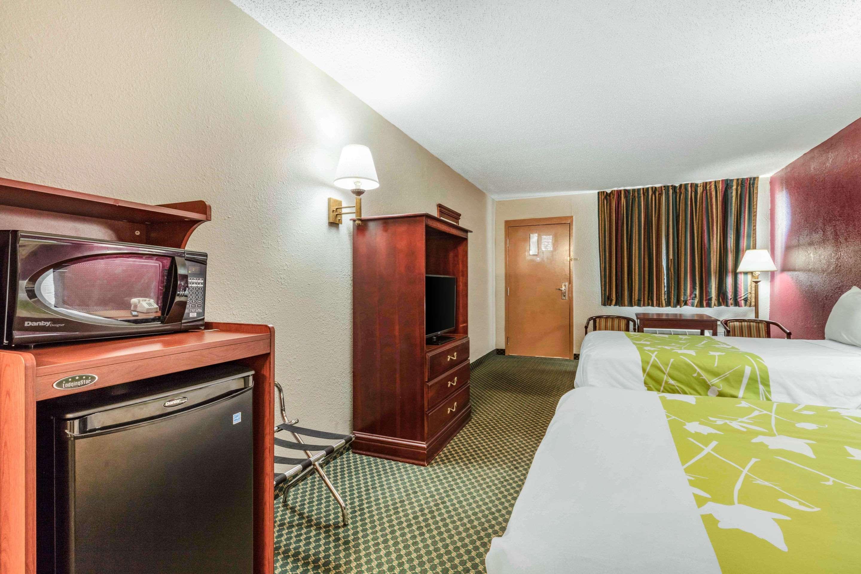 Rodeway Inn Prattville I-65 Bagian luar foto
