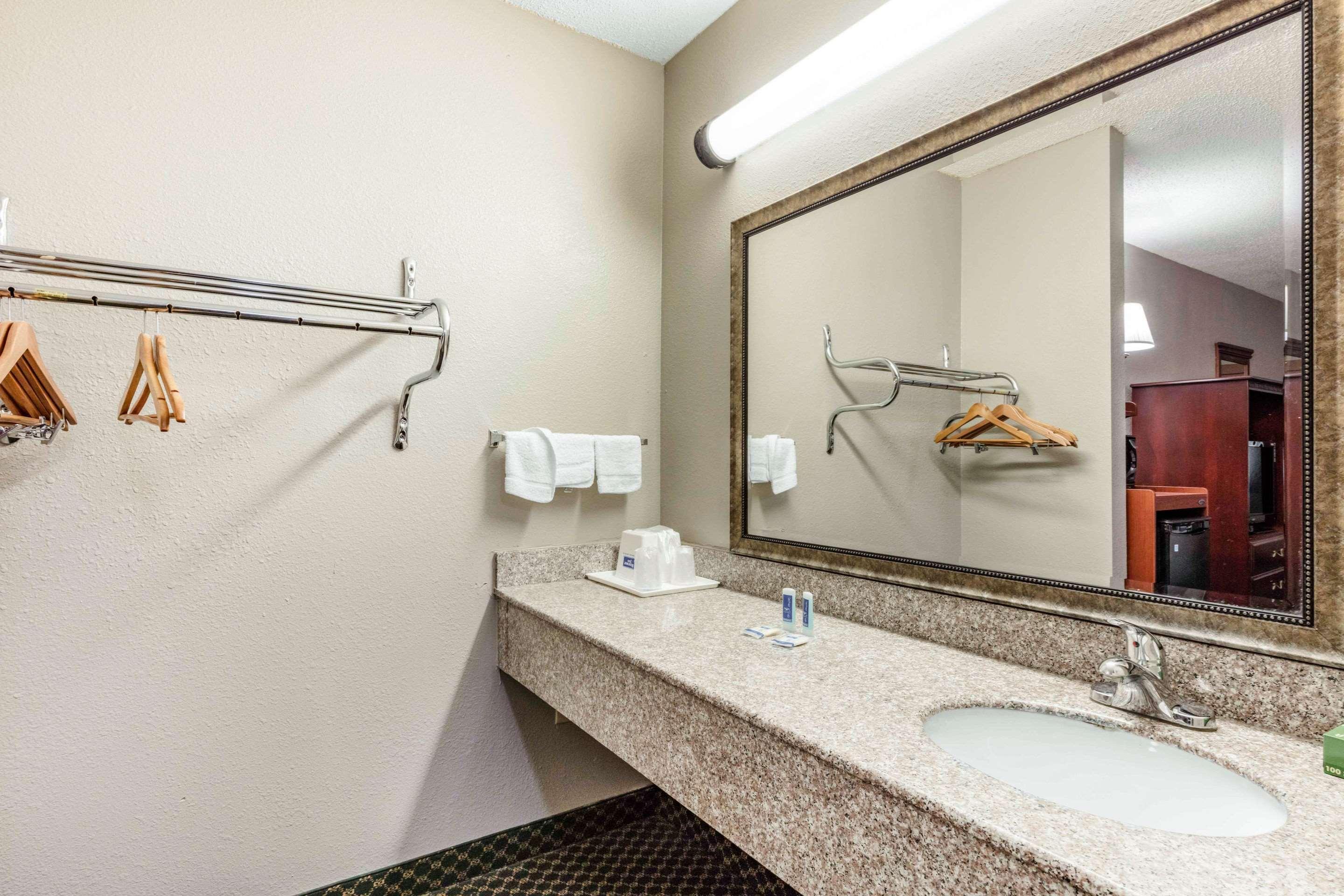 Rodeway Inn Prattville I-65 Bagian luar foto